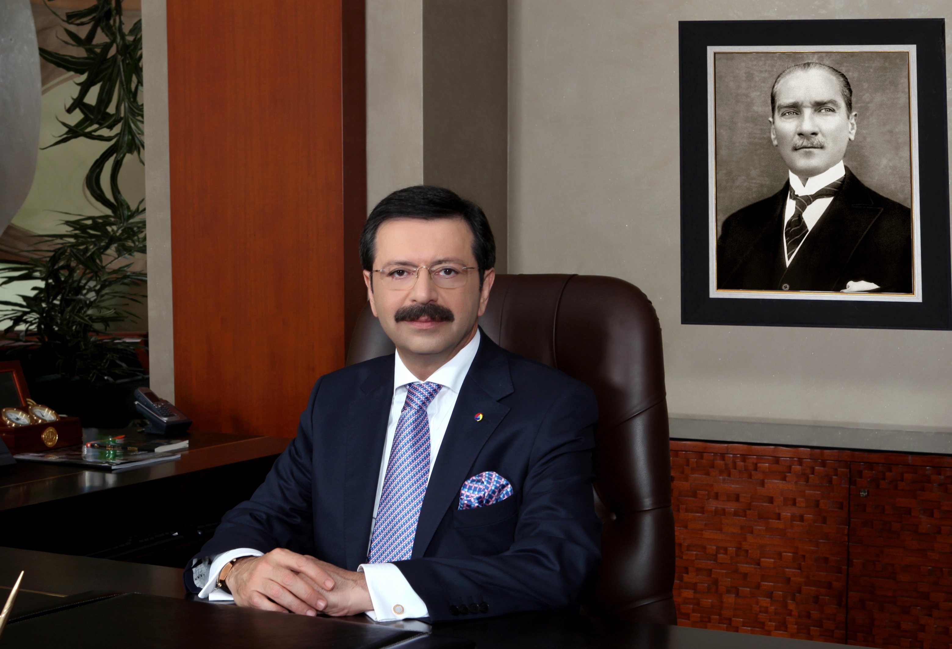 İTKO BAŞKAN VEKİLLİĞİ GÖREVİNE YENİDEN SEÇİLEN M. RİFAT HİSARCIKLIOĞLU